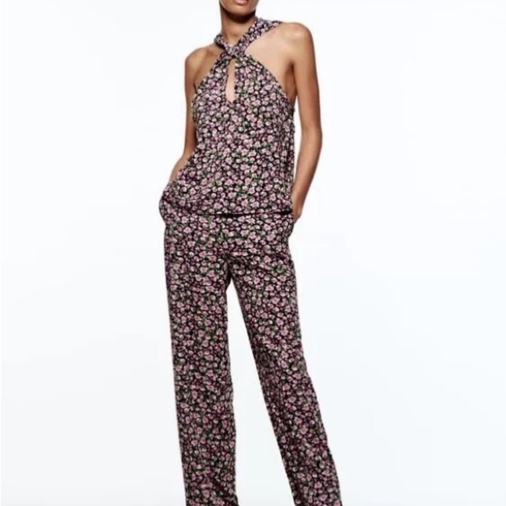 NWT Zara Floral criss cross front blouse